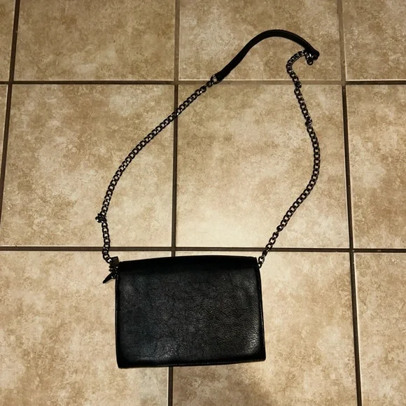 Luxury inspired crossbody bag - Picture 3 of 7